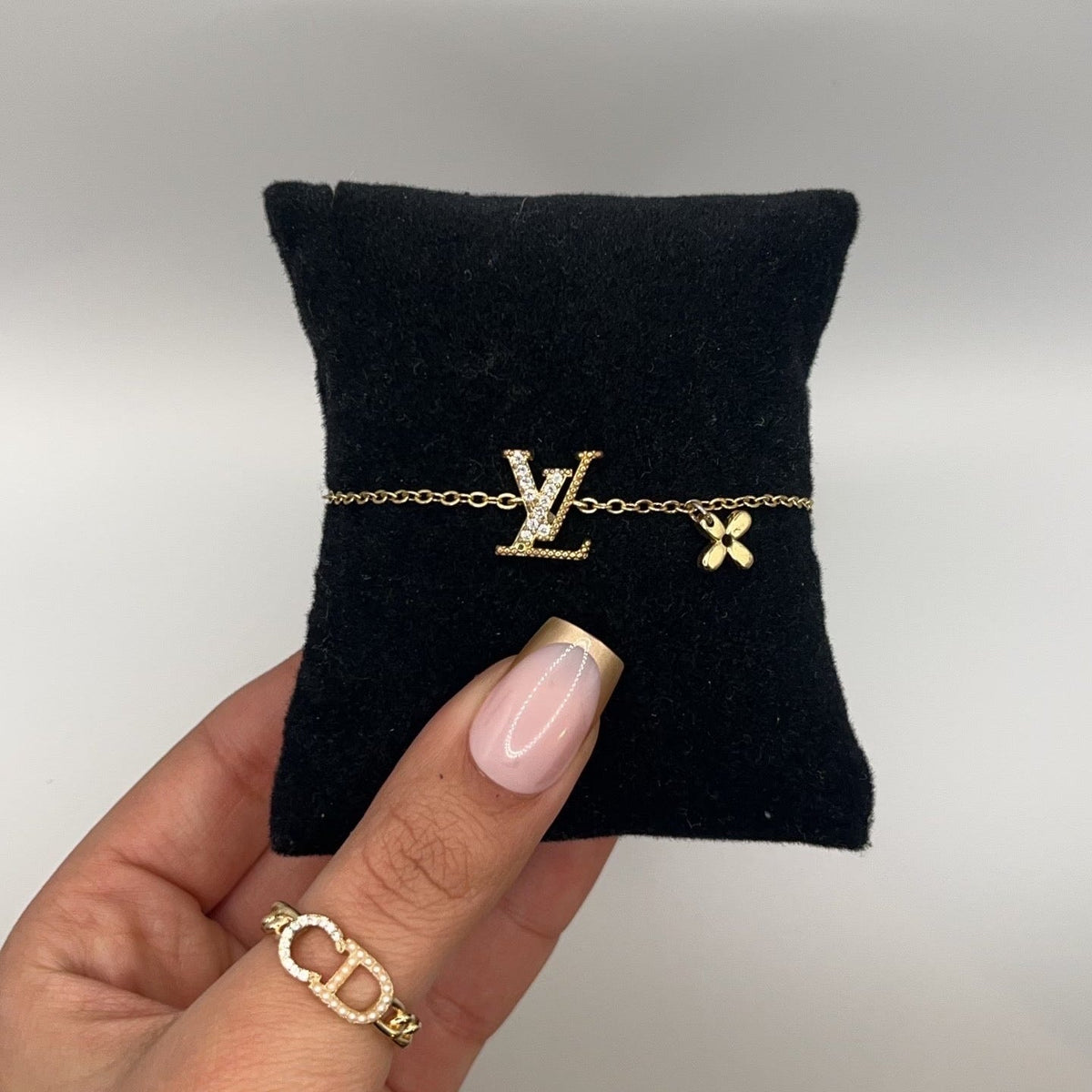 EXCLUSIVE | LV Bracelet