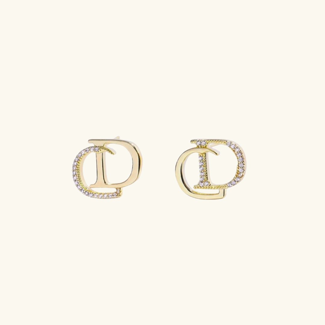 EXCLUSIVE | DR Earrings Gold